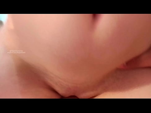 ❤️ Opamning xonasida uxlab yotib, men shunday uyg'ondim ❤️❌ Anal video uz.verhentai.ru ☑