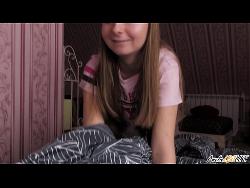 ❤️ Blondie uning BFF ning chuqur so'radi va uning og'ziga Jum oladi ❤️❌ Anal video uz.verhentai.ru ☑