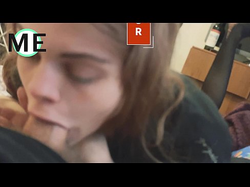 ❤️ Bo'g'iz bo'shlig'i, yirtilgan külotlu çoraplar va yirtilgan poshnalar bilan tanishish yoqimli ❤️❌ Anal video uz.verhentai.ru ☑